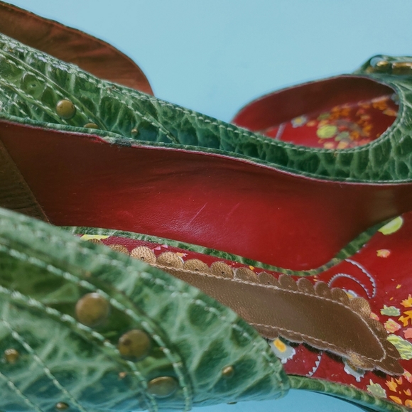 SOLD Luichiny croc heels - Picture 12 of 13